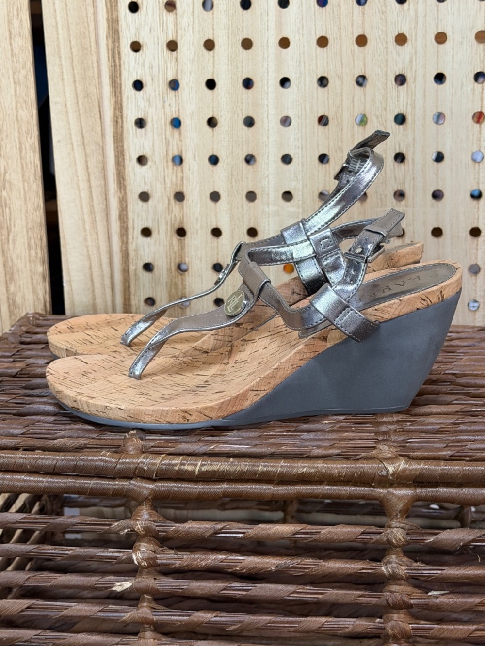 Lauren Ralph Lauren Metallic Gray Cork Wedge Sandals 7.5 - Picture 2 of 8